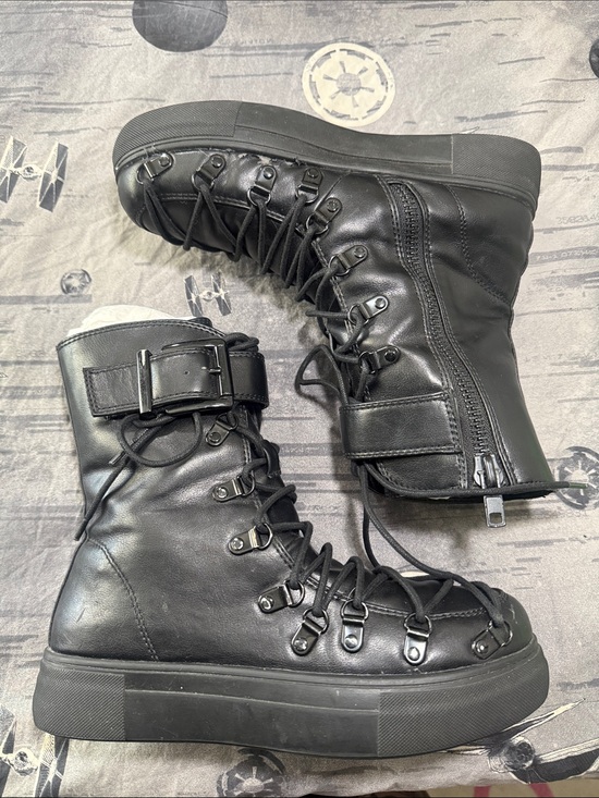 Strange Cvlt Shoes - STRANGCVLT STRANGLER SNEAKER BOOTS SZ 8 *READ DESCRIPTION*